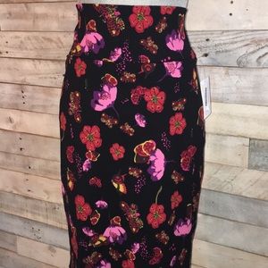 NWT L Lularoe Cassie